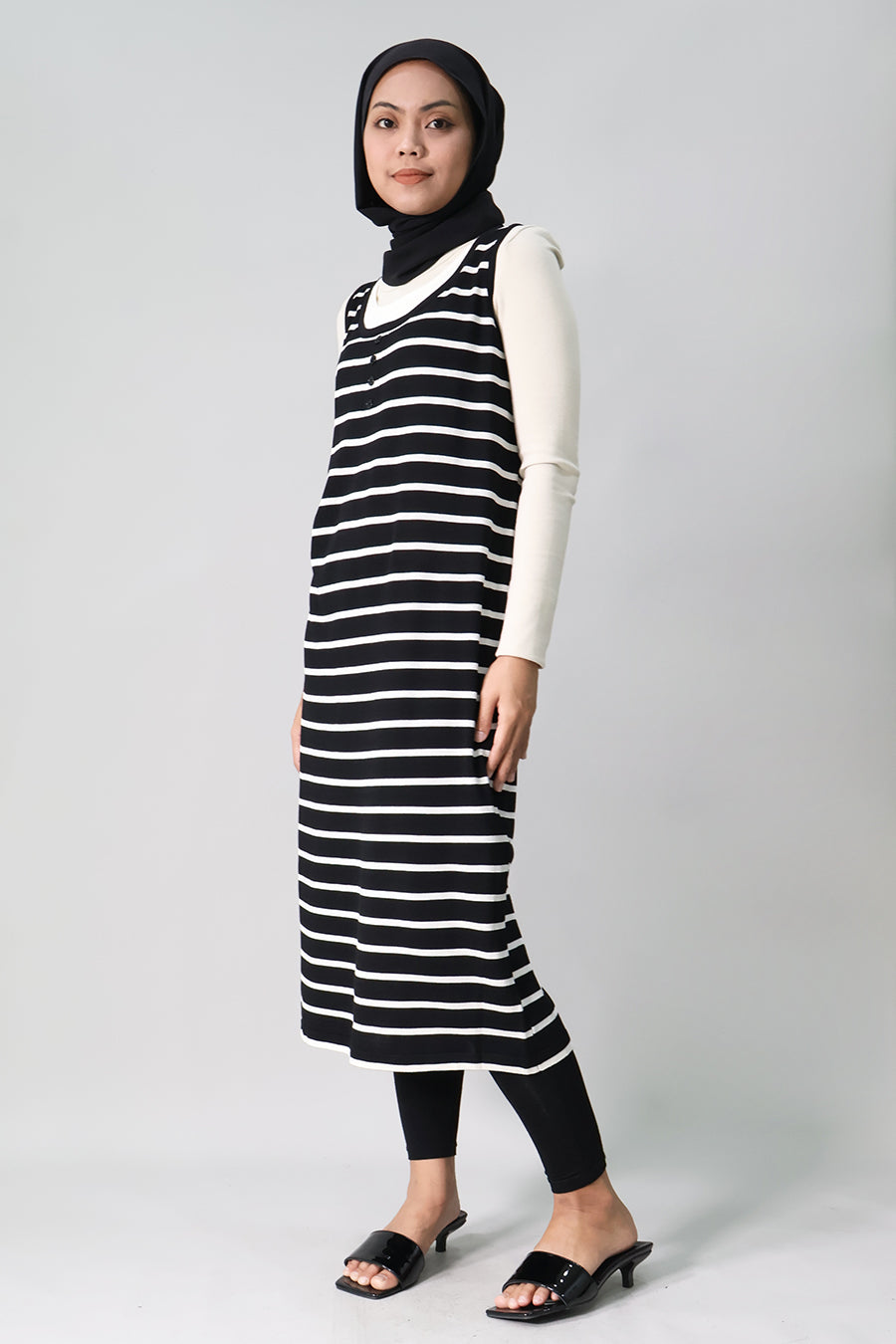 Button Detail Knit Dress