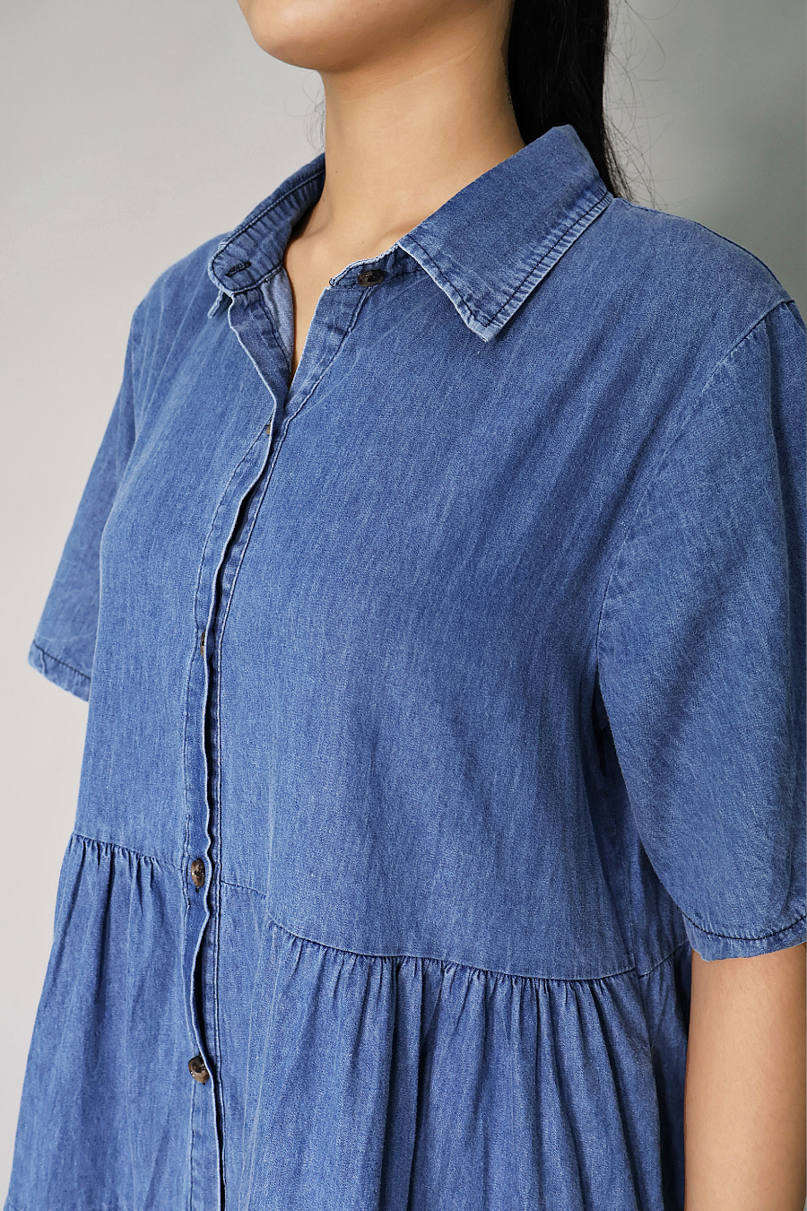 Roomy tiered cotton denim maternity nursing dress with short sleeves