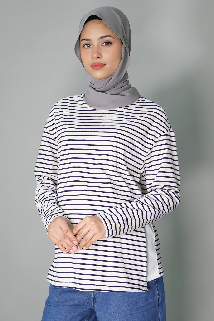 Maternity & Nursing Long Sleeve Top