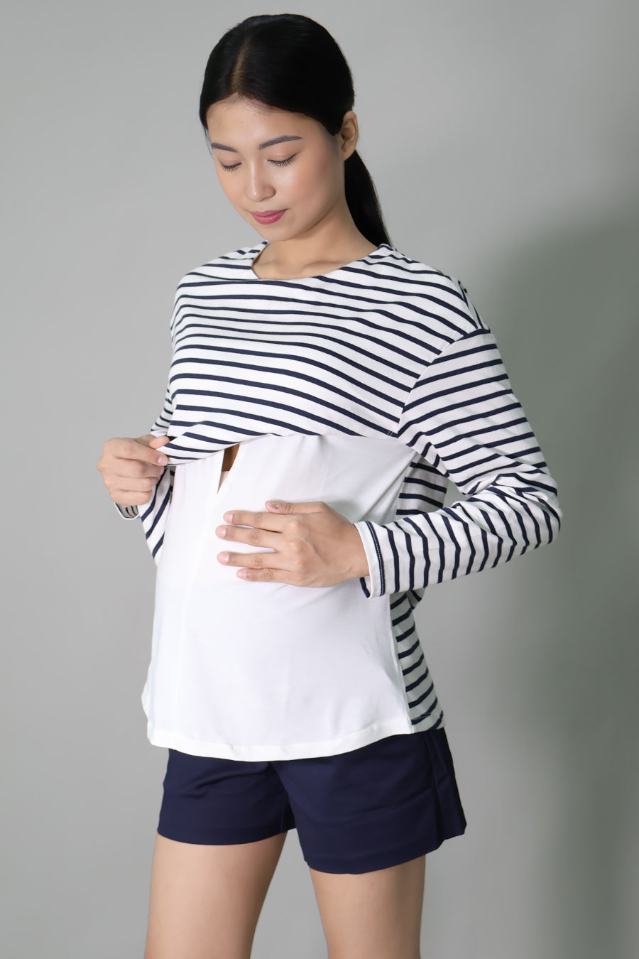 Maternity & Nursing Long Sleeve Top