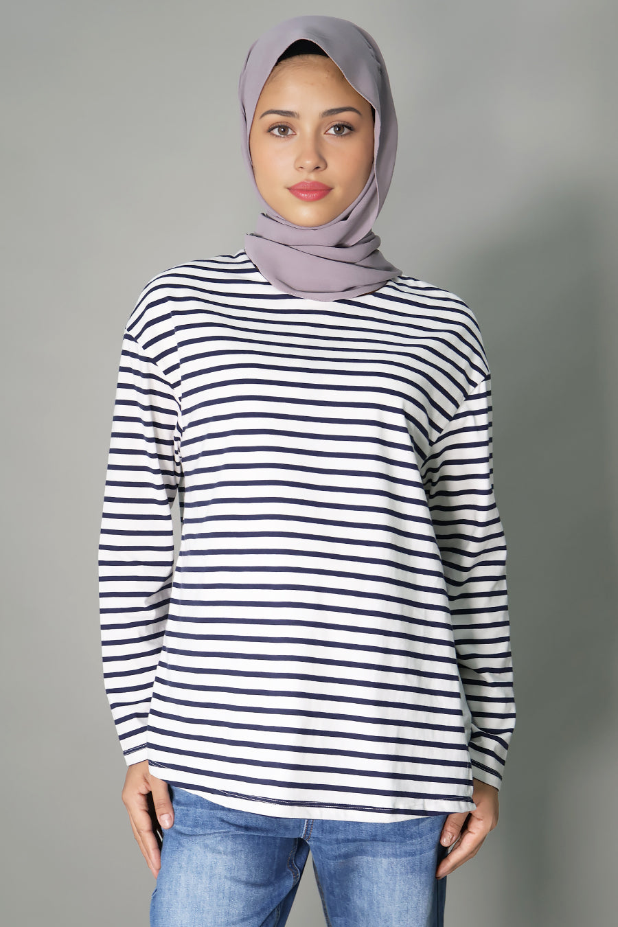 Maternity & Nursing Long Sleeve Top