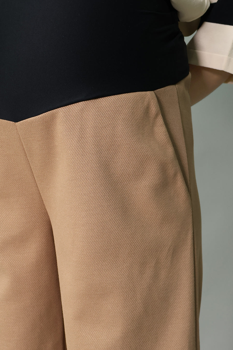 Wide Leg Maternity Jogger Pants