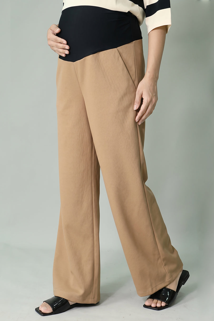 Wide Leg Maternity Jogger Pants