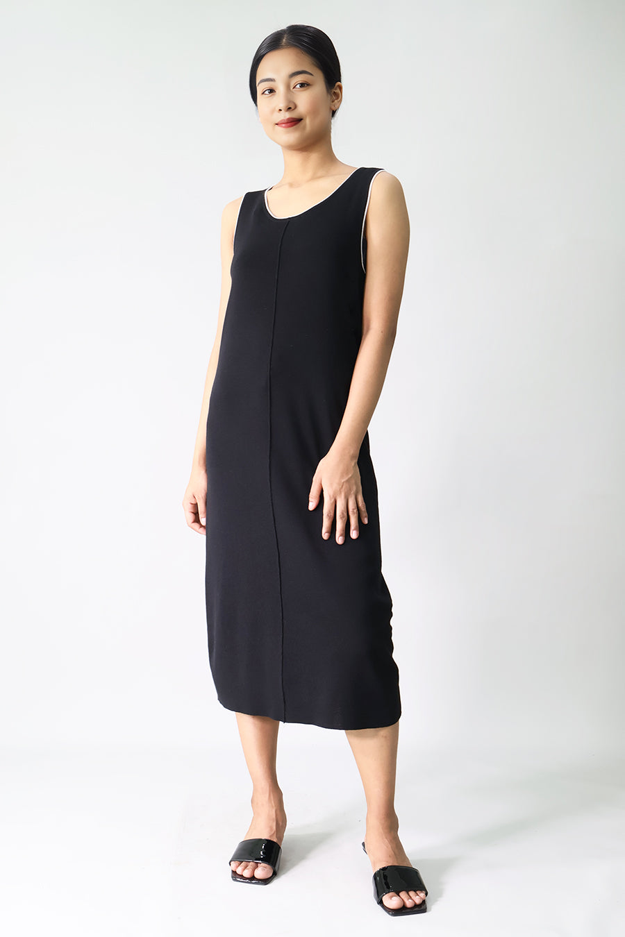 Contrast Trim Knit Midi Dress