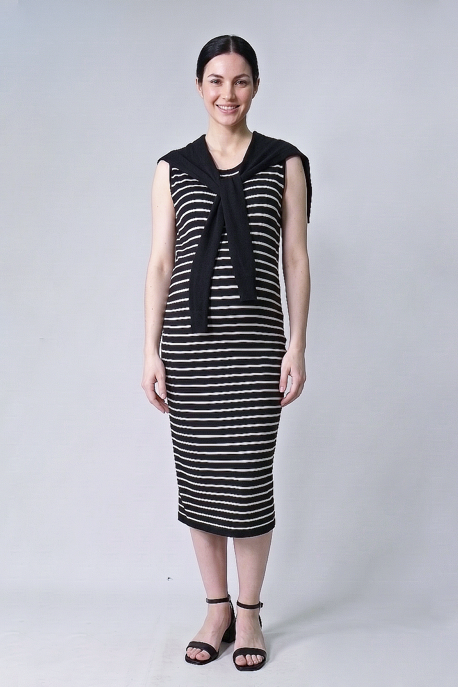 soft maternity dress with detachable scarf