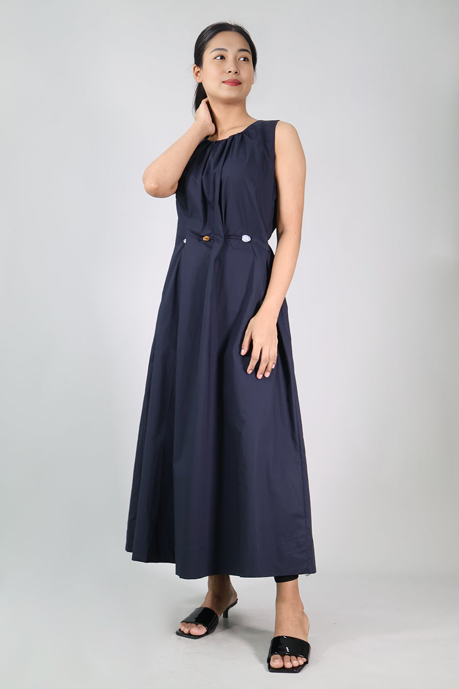 Sleeveless Long Dress with Waist Tie