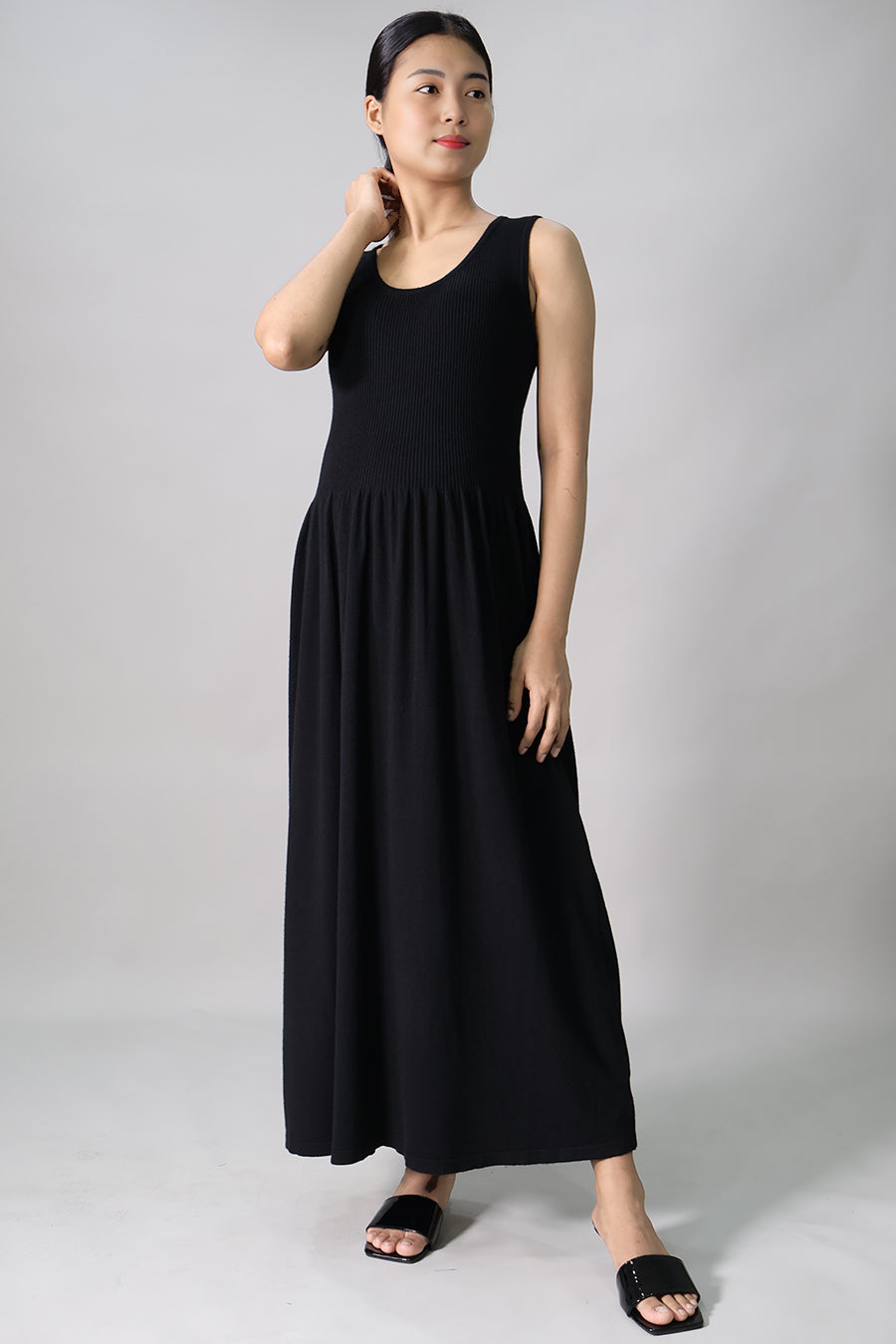 Sleeveless Gathered Long Dress