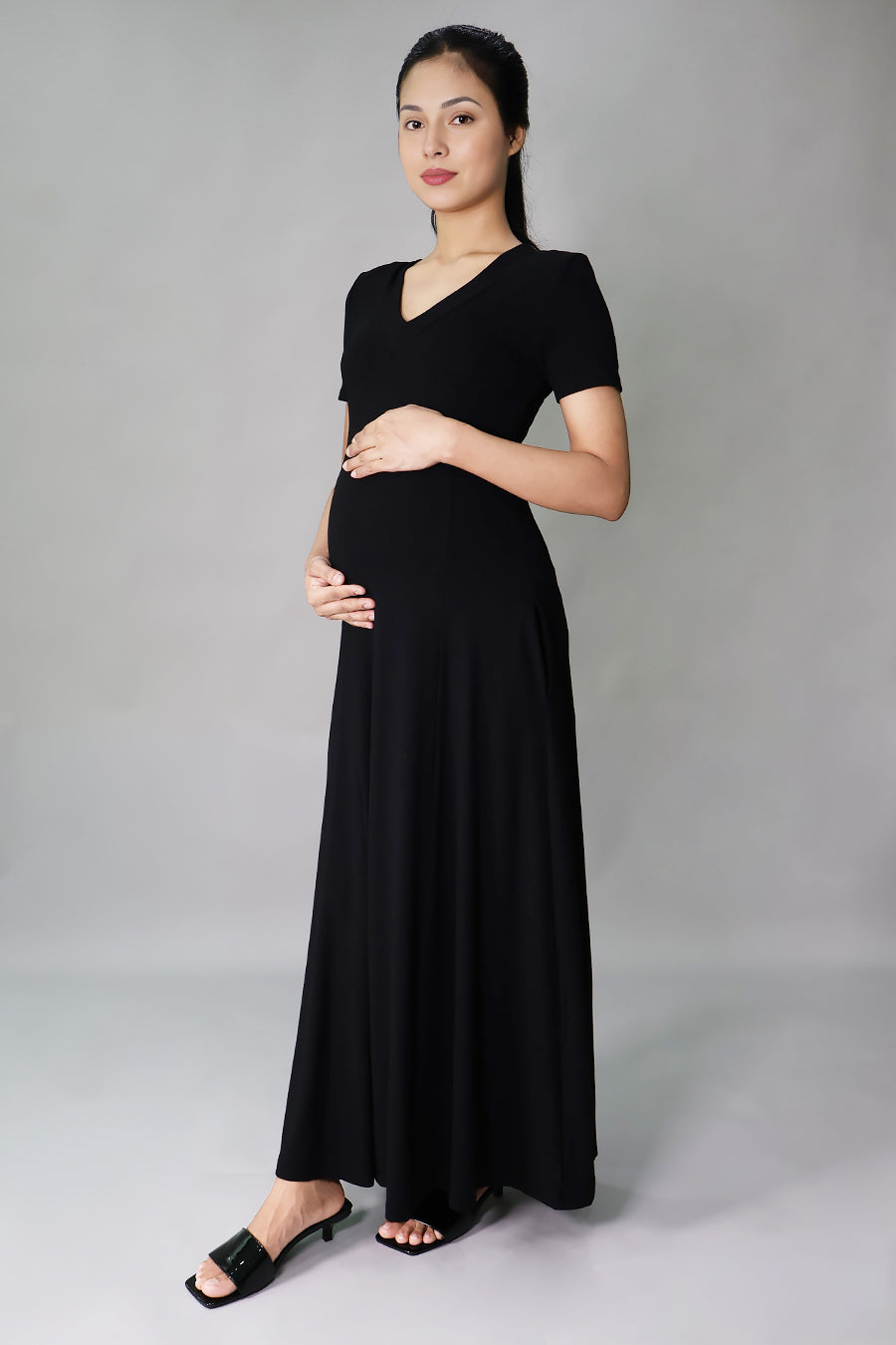 black v-neck pregnancy long stretchy dress side view