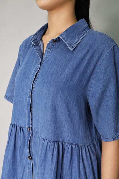 Roomy tiered cotton denim maternity nursing dress with short sleeves