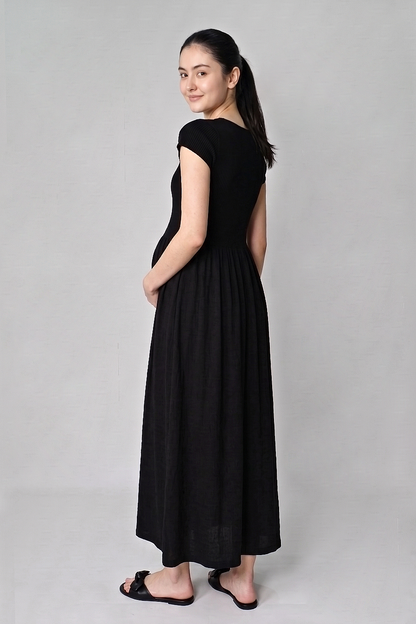 V-Neck Gathered Knit Maternity Maxi Dress