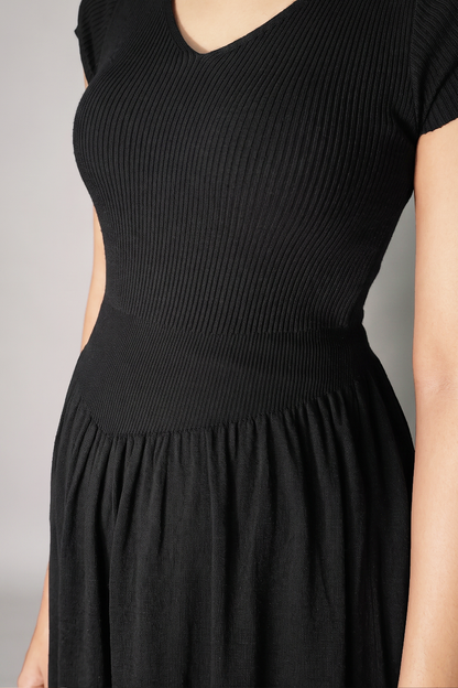 V-Neck Gathered Knit Maternity Maxi Dress