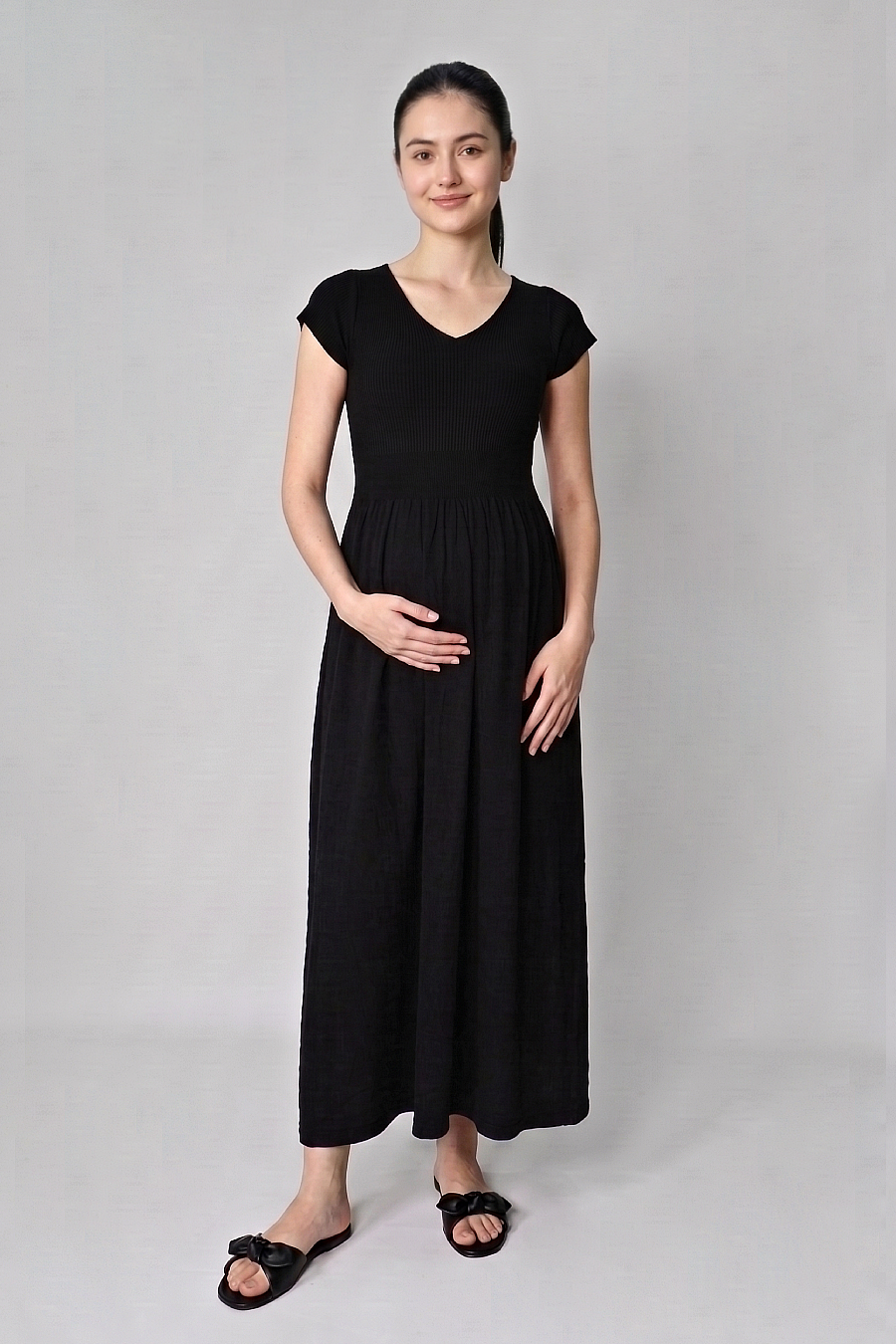 V-Neck Gathered Knit Maternity Maxi Dress